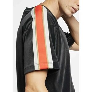 Nike Jordan Gold Chain Short Sleeve Top Shirt Mens Small BV4051-010